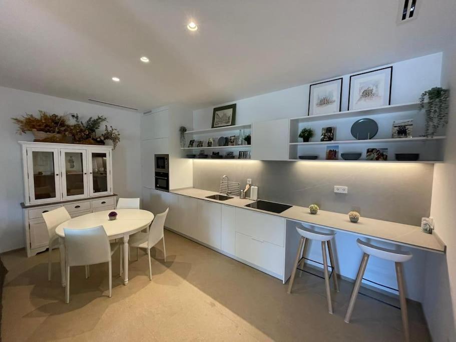 Apartamento Con Jardin Y Piscina En コルドバ エクステリア 写真